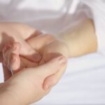 Opdag dybere forbindelser med yoni massage og parterapi